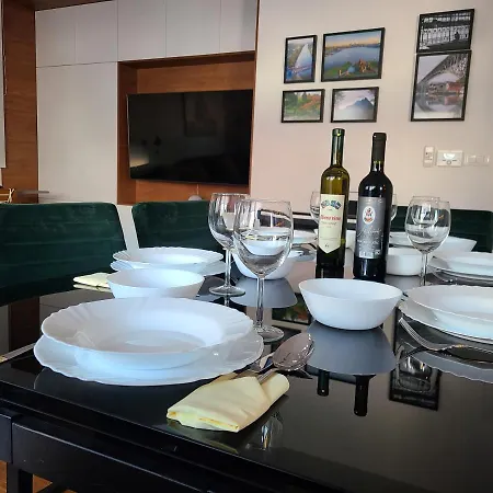 Modern 4-Star Luxury Apt - Wfh Ready, Free Parking Zagreb Exterior photo